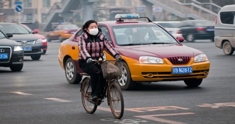 الصين تسحب ملايين السيارات القديمة.. لمكافحة التلوث